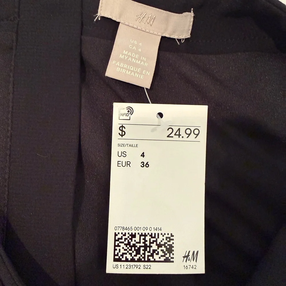 NWT H&M Black Mini Skirt